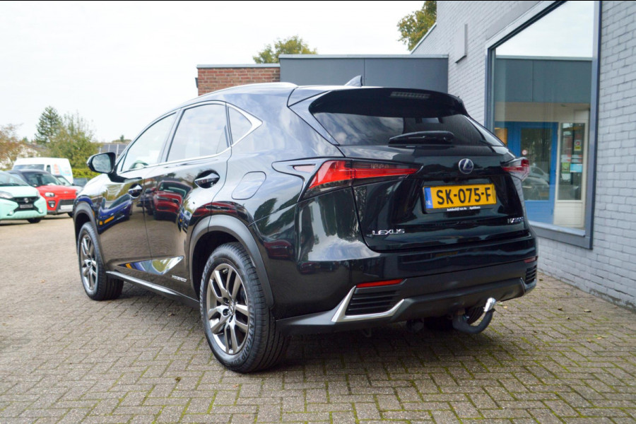 Lexus NX 300h AWD Luxury Line | Hybrid | Automaat | Trekhaak | Leder | El. bedienbare voorstoel