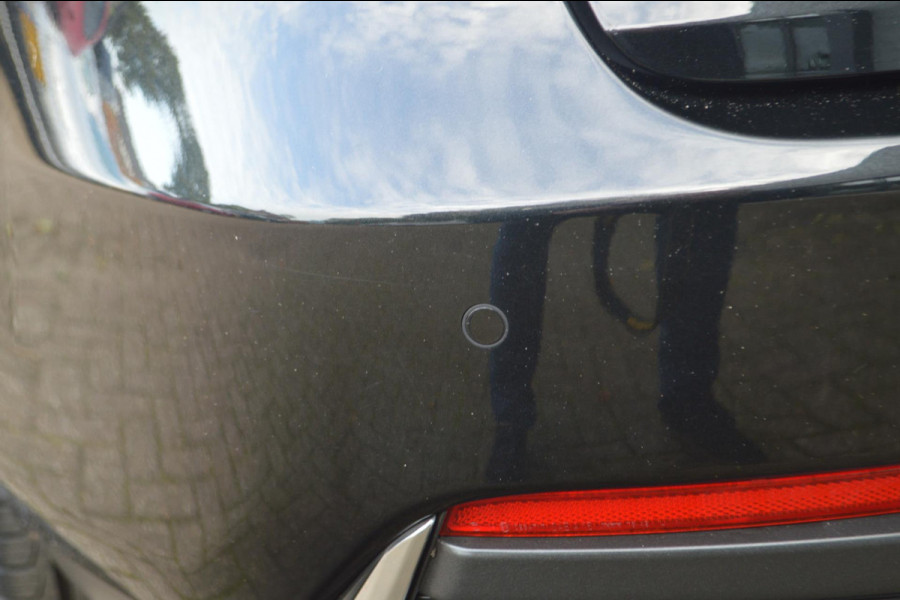 Lexus NX 300h AWD Luxury Line | Hybrid | Automaat | Trekhaak | Leder | El. bedienbare voorstoel