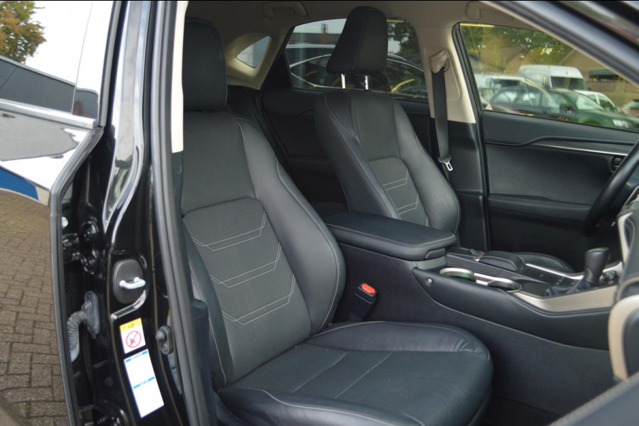 Lexus NX 300h AWD Luxury Line | Hybrid | Automaat | Trekhaak | Leder | El. bedienbare voorstoel