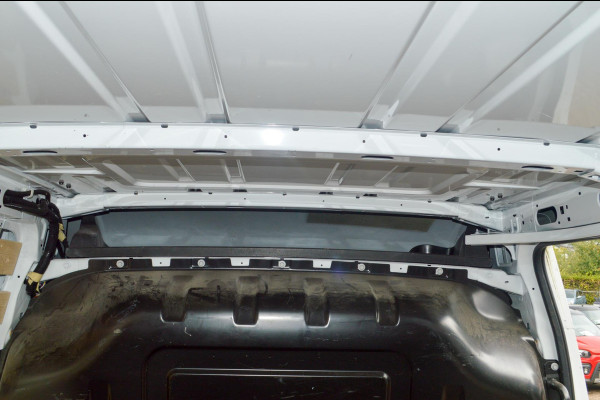 Renault Master T35 2.3 dCi 135 L2H2 RED HAAK|CRUISE|CAMERA|LAT-OM-LAT|VLAKKE VLOER