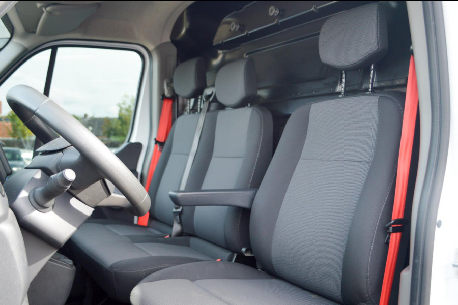 Renault Master T35 2.3 dCi 135 L2H2 RED HAAK|CRUISE|CAMERA|LAT-OM-LAT|VLAKKE VLOER