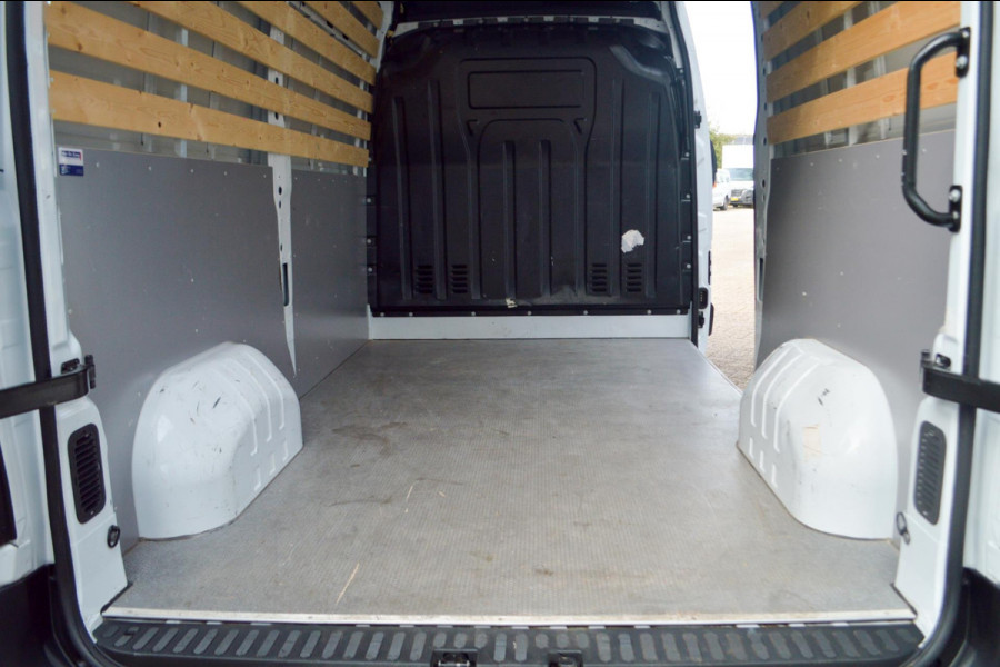 Renault Master T35 2.3 dCi 135 L2H2 RED HAAK|CRUISE|CAMERA|LAT-OM-LAT|VLAKKE VLOER