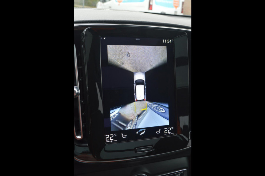 Volvo XC40 1.5 T5 Recharge Plug-in PHEV Facelift Ultimate Dark