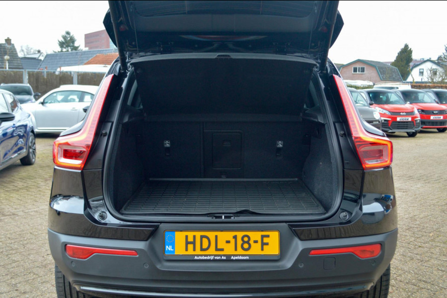 Volvo XC40 1.5 T5 Recharge Plug-in PHEV Facelift Ultimate Dark