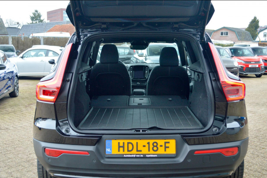 Volvo XC40 1.5 T5 Recharge Plug-in PHEV Facelift Ultimate Dark