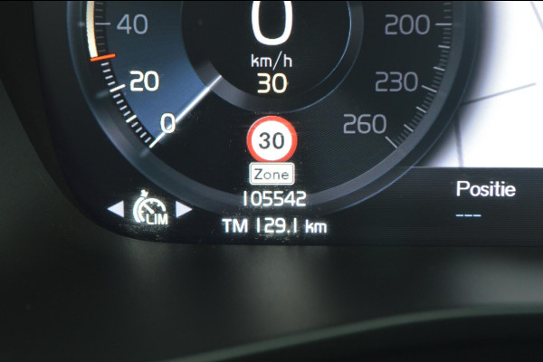 Volvo XC40 1.5 T5 Recharge Plug-in PHEV Facelift Ultimate Dark