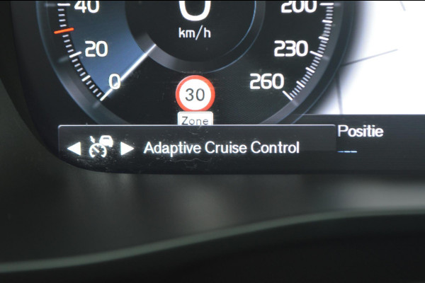 Volvo XC40 1.5 T5 Recharge Plug-in PHEV Facelift Ultimate Dark