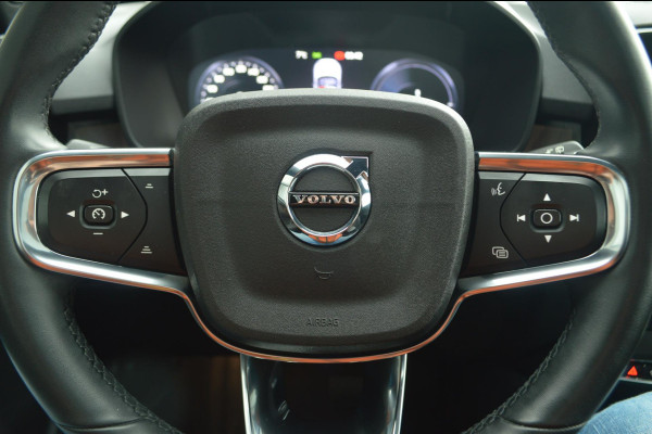Volvo XC40 1.5 T5 Recharge Plug-in PHEV Facelift Ultimate Dark