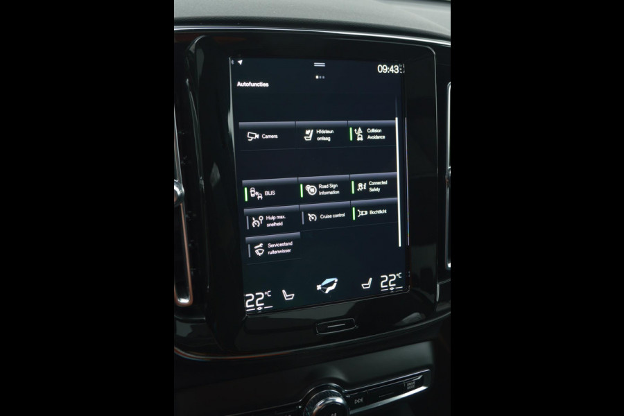 Volvo XC40 1.5 T5 Recharge Plug-in PHEV Facelift Ultimate Dark