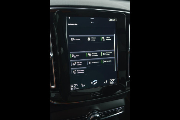 Volvo XC40 1.5 T5 Recharge Plug-in PHEV Facelift Ultimate Dark