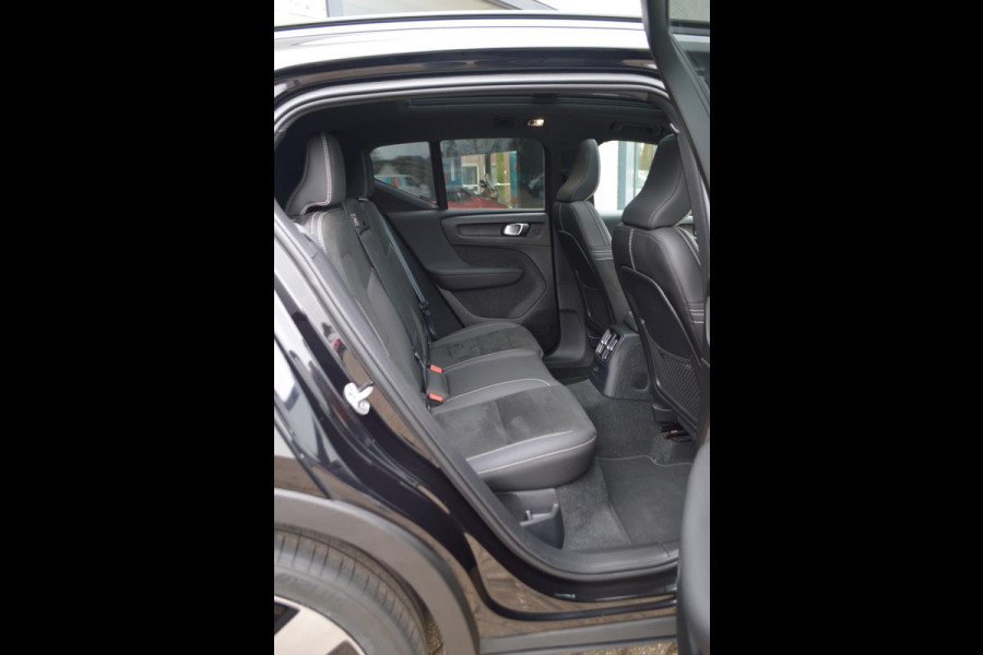 Volvo XC40 1.5 T5 Recharge Plug-in PHEV Facelift Ultimate Dark