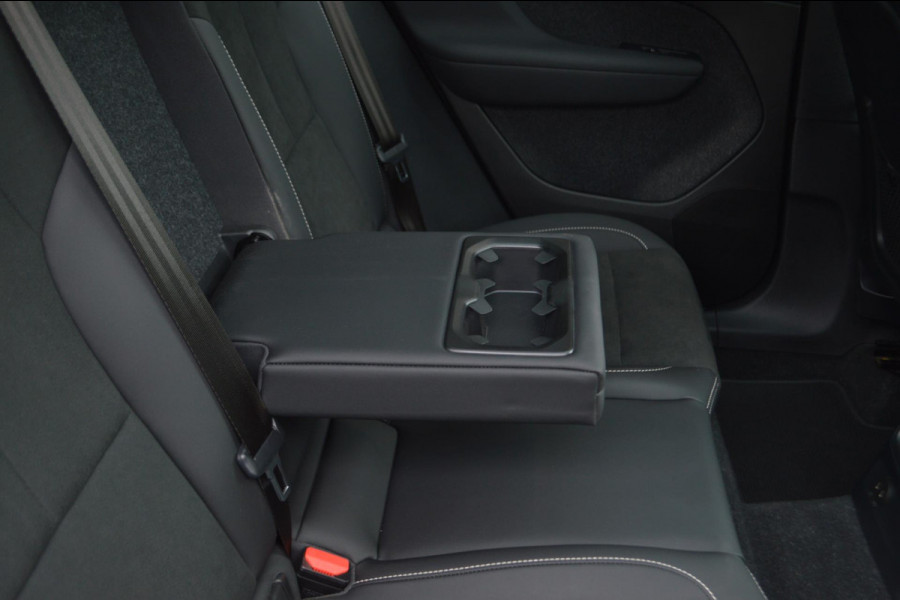 Volvo XC40 1.5 T5 Recharge Plug-in PHEV Facelift Ultimate Dark