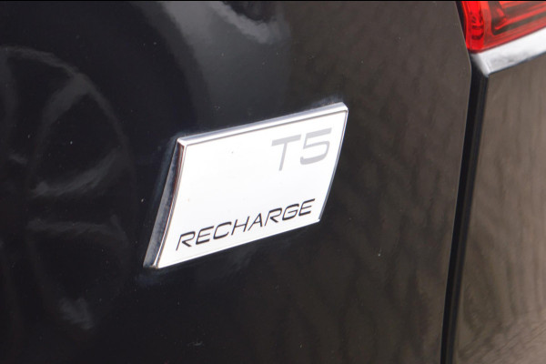 Volvo XC40 1.5 T5 Recharge Plug-in PHEV Facelift Ultimate Dark
