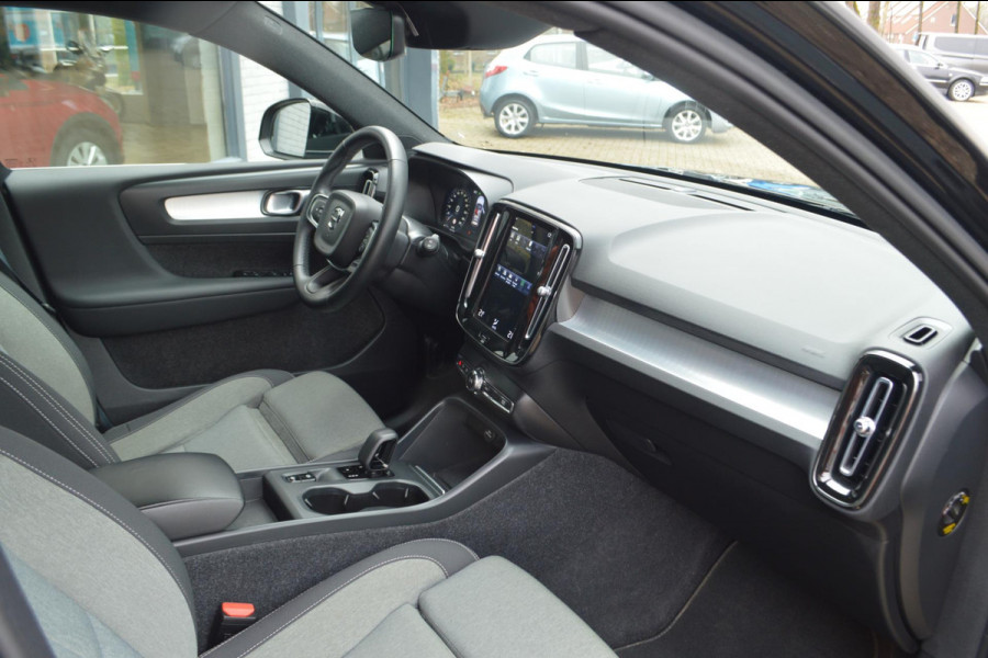 Volvo XC40 1.5 T4 Recharge Plug-in PHEV Inscription Expression
