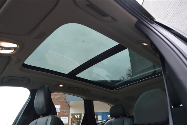 Volvo XC60 2.0 T6 Plug-in hybrid AWD PHEV Facelift Inscription Expression