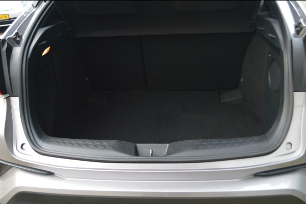 Toyota C-HR 1.8 Hybrid Bi-Tone Plus |UNIEK!!|Elektrisch open dak|Leder|Navigatie