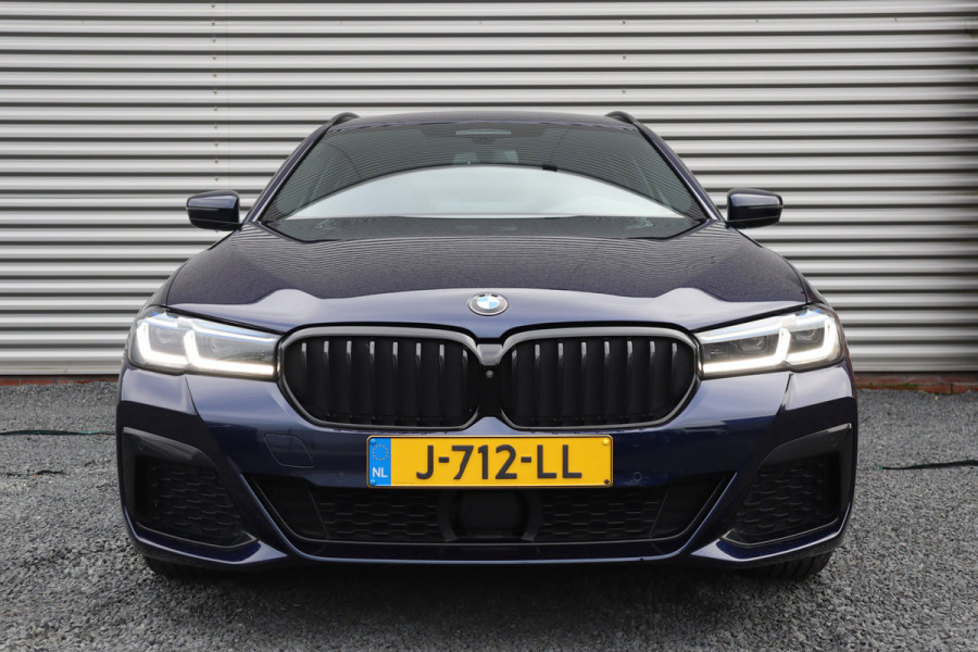 BMW 5 Serie Touring 530i xDrive M-Sport High Executive Achteras Sturing / Trekhaak / 360 Camera / Adaptieve Cruise