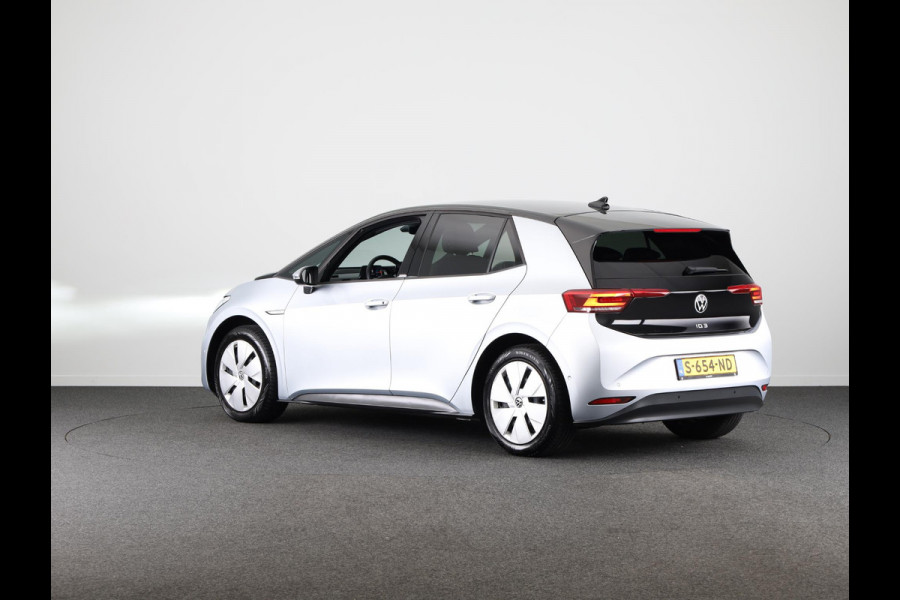 Volkswagen ID.3 Pro Edition 58 kWh 204 pk | Navigatie | Parkeersensoren (Park assist) | Achteruitrijcamera | Adaptieve cruise control | Stoelverwarming | LED koplampen |