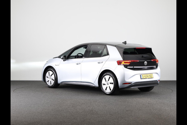 Volkswagen ID.3 Pro Edition 58 kWh 204 pk | Navigatie | Parkeersensoren (Park assist) | Achteruitrijcamera | Adaptieve cruise control | Stoelverwarming | LED koplampen |