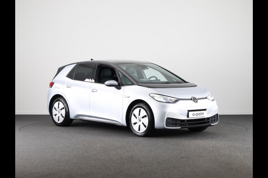 Volkswagen ID.3 Pro Edition 58 kWh 204 pk | Navigatie | Parkeersensoren (Park assist) | Achteruitrijcamera | Adaptieve cruise control | Stoelverwarming | LED koplampen |