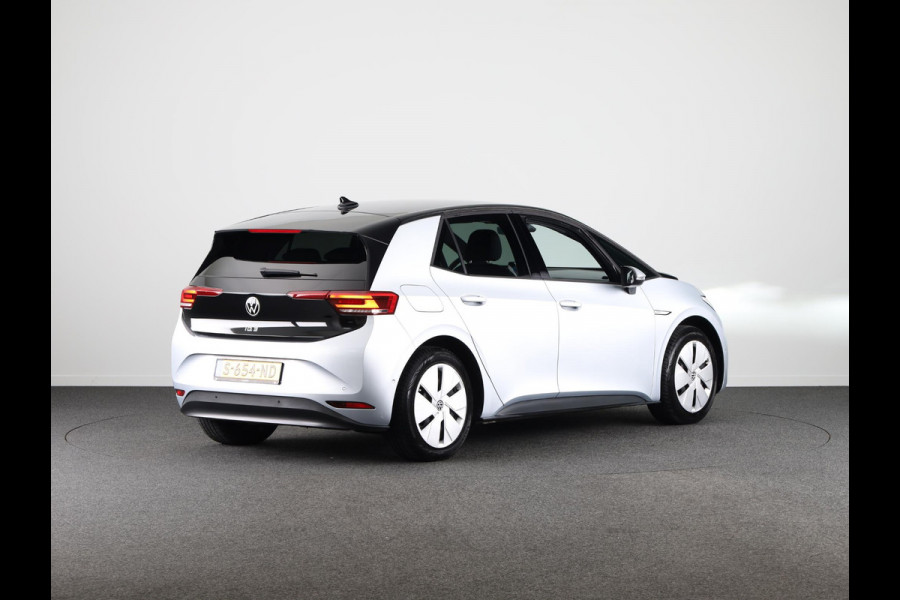 Volkswagen ID.3 Pro Edition 58 kWh 204 pk | Navigatie | Parkeersensoren (Park assist) | Achteruitrijcamera | Adaptieve cruise control | Stoelverwarming | LED koplampen |