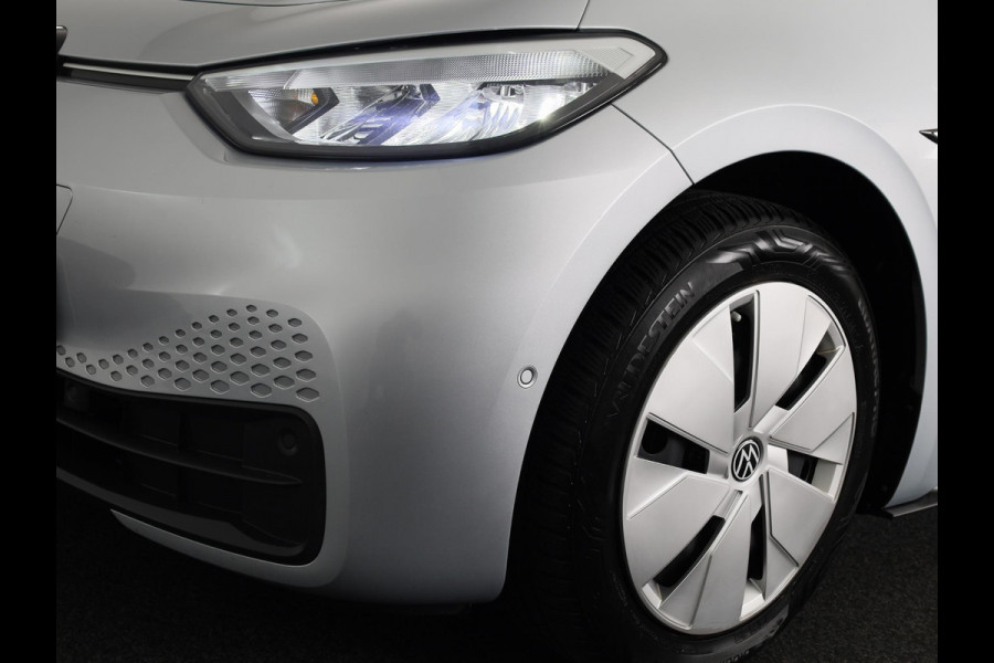 Volkswagen ID.3 Pro Edition 58 kWh 204 pk | Navigatie | Parkeersensoren (Park assist) | Achteruitrijcamera | Adaptieve cruise control | Stoelverwarming | LED koplampen |