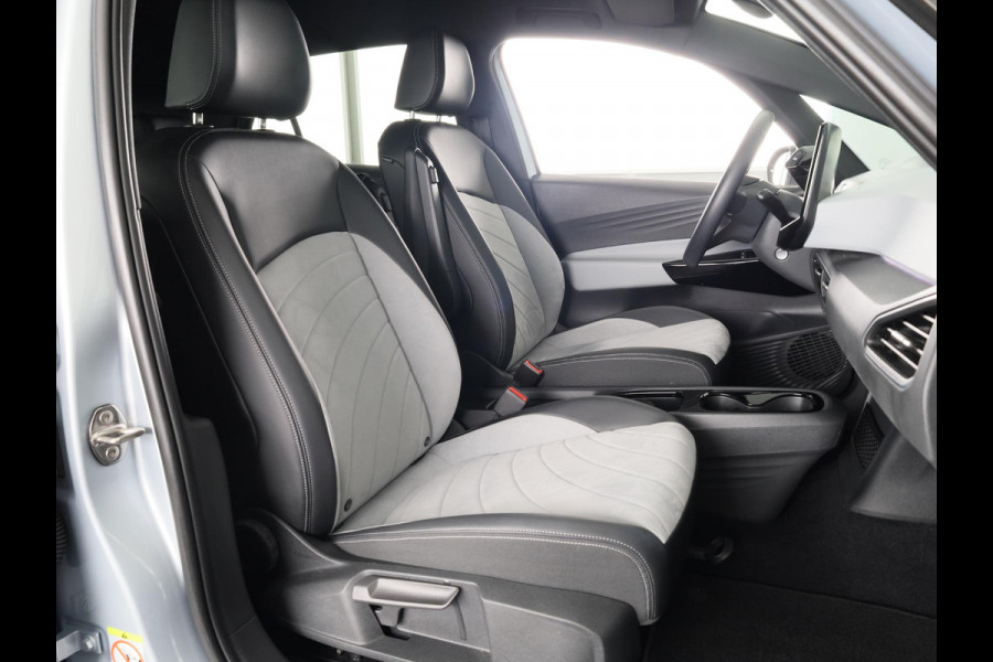 Volkswagen ID.3 Pro Edition 58 kWh 204 pk | Navigatie | Parkeersensoren (Park assist) | Achteruitrijcamera | Adaptieve cruise control | Stoelverwarming | LED koplampen |