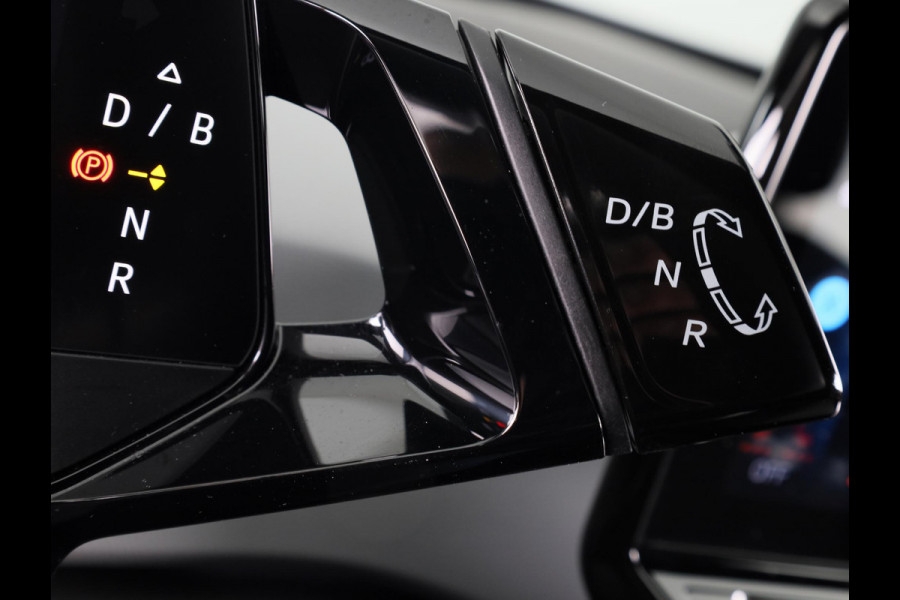 Volkswagen ID.3 Pro Edition 58 kWh 204 pk | Navigatie | Parkeersensoren (Park assist) | Achteruitrijcamera | Adaptieve cruise control | Stoelverwarming | LED koplampen |