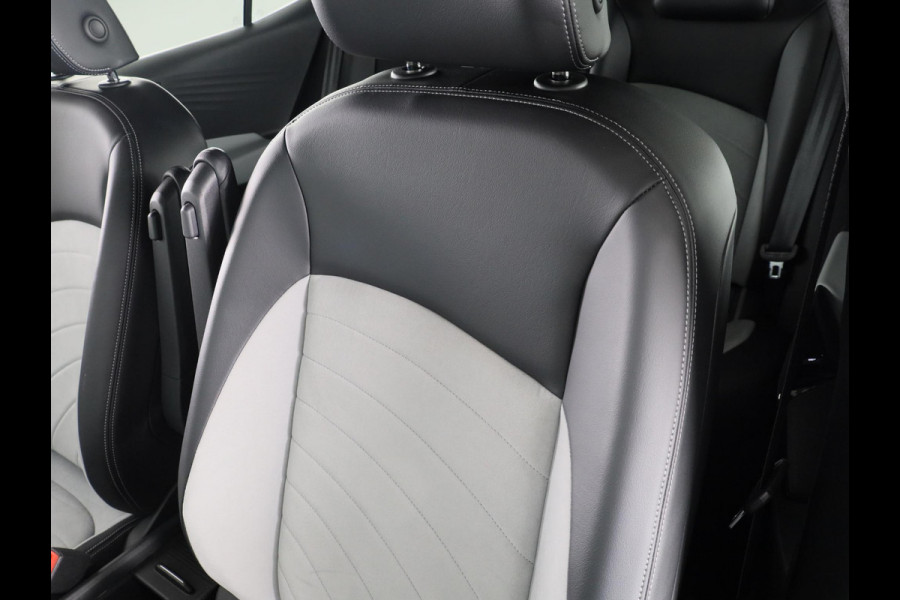 Volkswagen ID.3 Pro Edition 58 kWh 204 pk | Navigatie | Parkeersensoren (Park assist) | Achteruitrijcamera | Adaptieve cruise control | Stoelverwarming | LED koplampen |