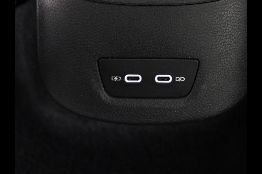 Volkswagen ID.3 Pro Edition 58 kWh 204 pk | Navigatie | Parkeersensoren (Park assist) | Achteruitrijcamera | Adaptieve cruise control | Stoelverwarming | LED koplampen |