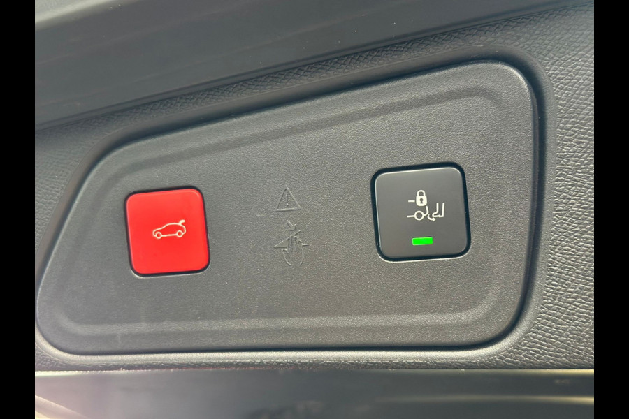 Peugeot 3008 1.6 HYbrid 225 GT, Pano, 360 camera, Led, Leder/alcantara, Fabrieksgarantie