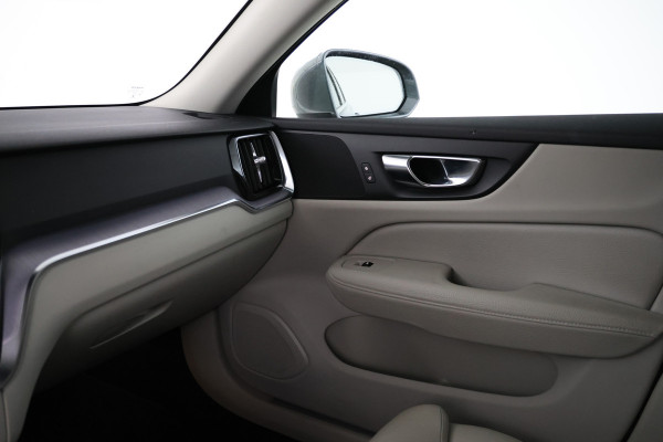 Volvo V60 2.0 D3 Airco, Cruise Control, LEER