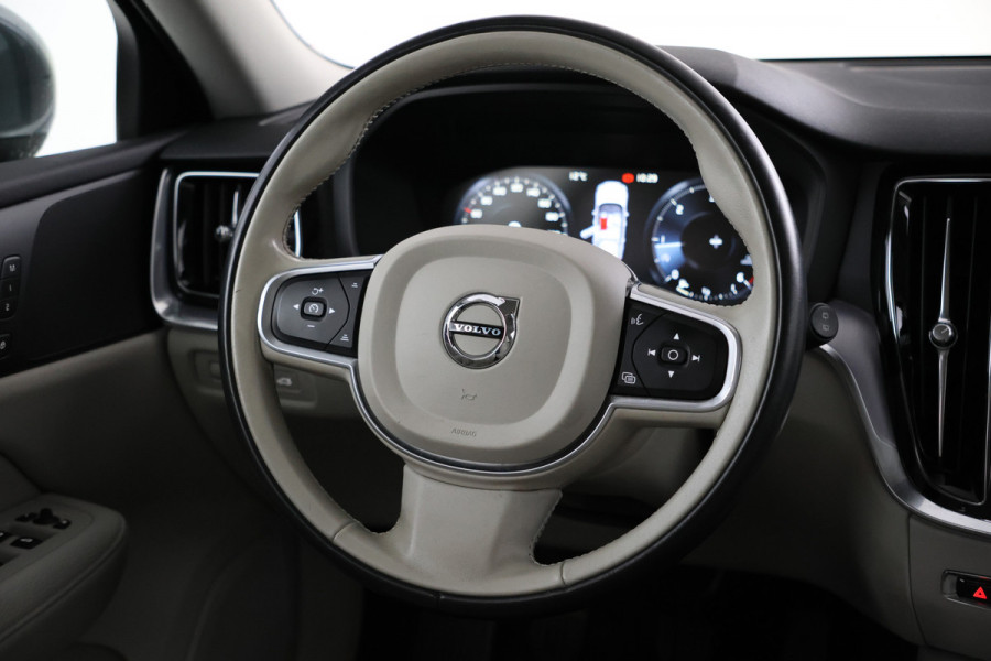 Volvo V60 2.0 D3 Airco, Cruise Control, LEER