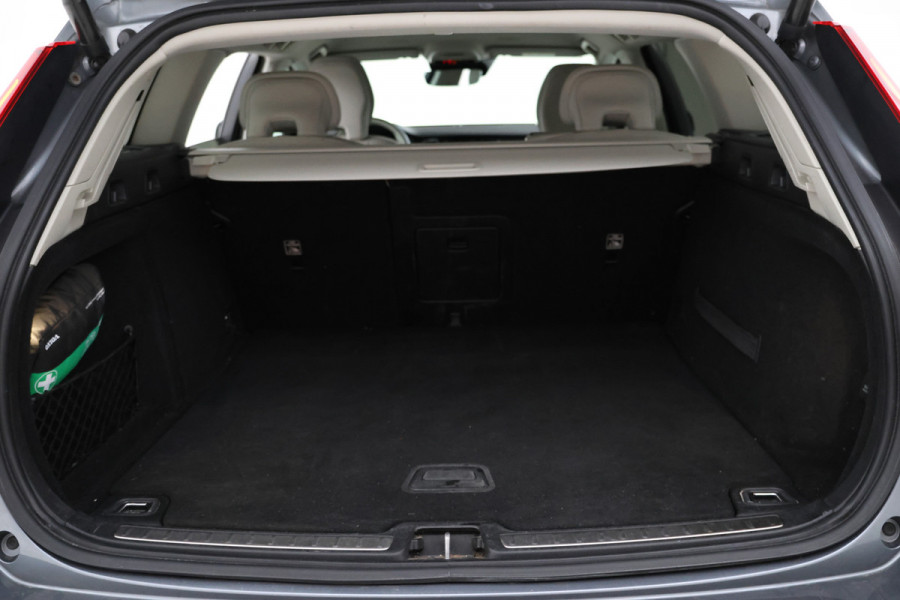Volvo V60 2.0 D3 Airco, Cruise Control, LEER