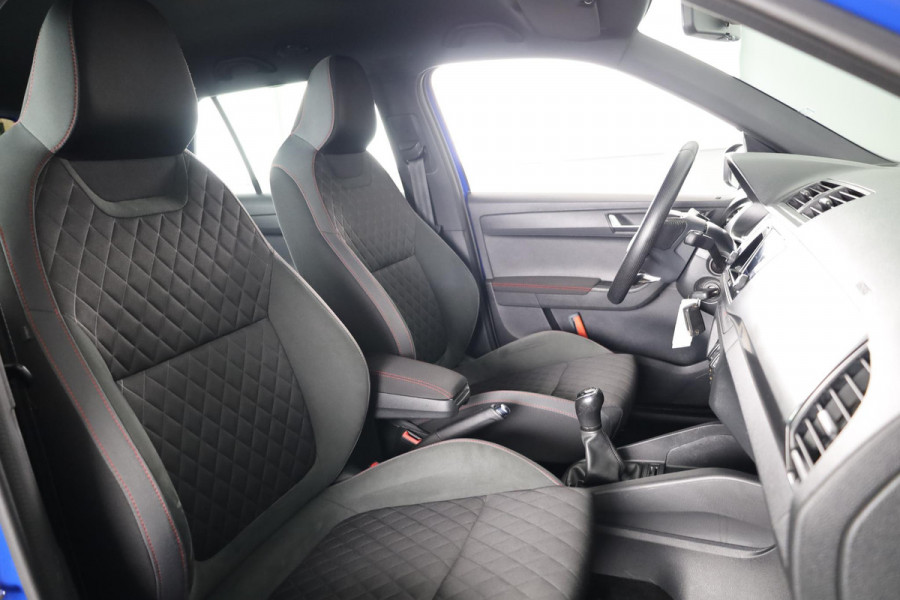 Škoda Fabia Combi 1.0 TSI Sport Business 95 pk | Navigatie via App | Parkeersensoren | Cruise control | Apple carplay/Android auto |