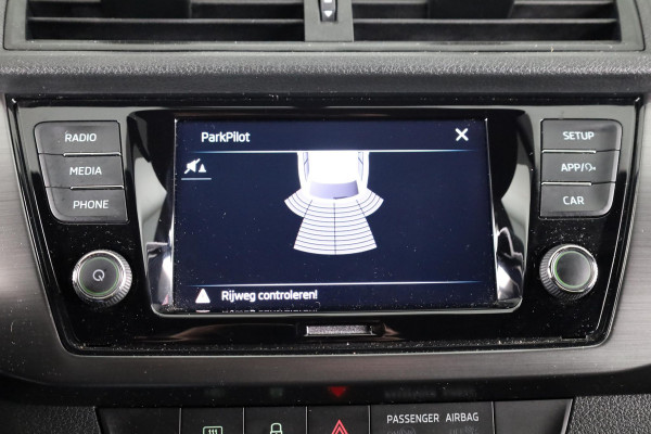 Škoda Fabia Combi 1.0 TSI Sport Business 95 pk | Navigatie via App | Parkeersensoren | Cruise control | Apple carplay/Android auto |