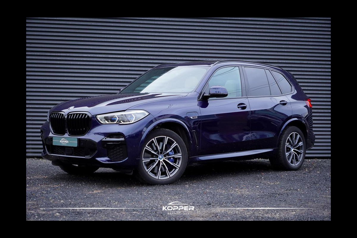 BMW X5 xDrive45e High Executive / Pano / Laser / Luchtvering / Trekhaak BMW X5 xDrive45e High Executive / Pano / Laser / Luchtvering / Trekhaak