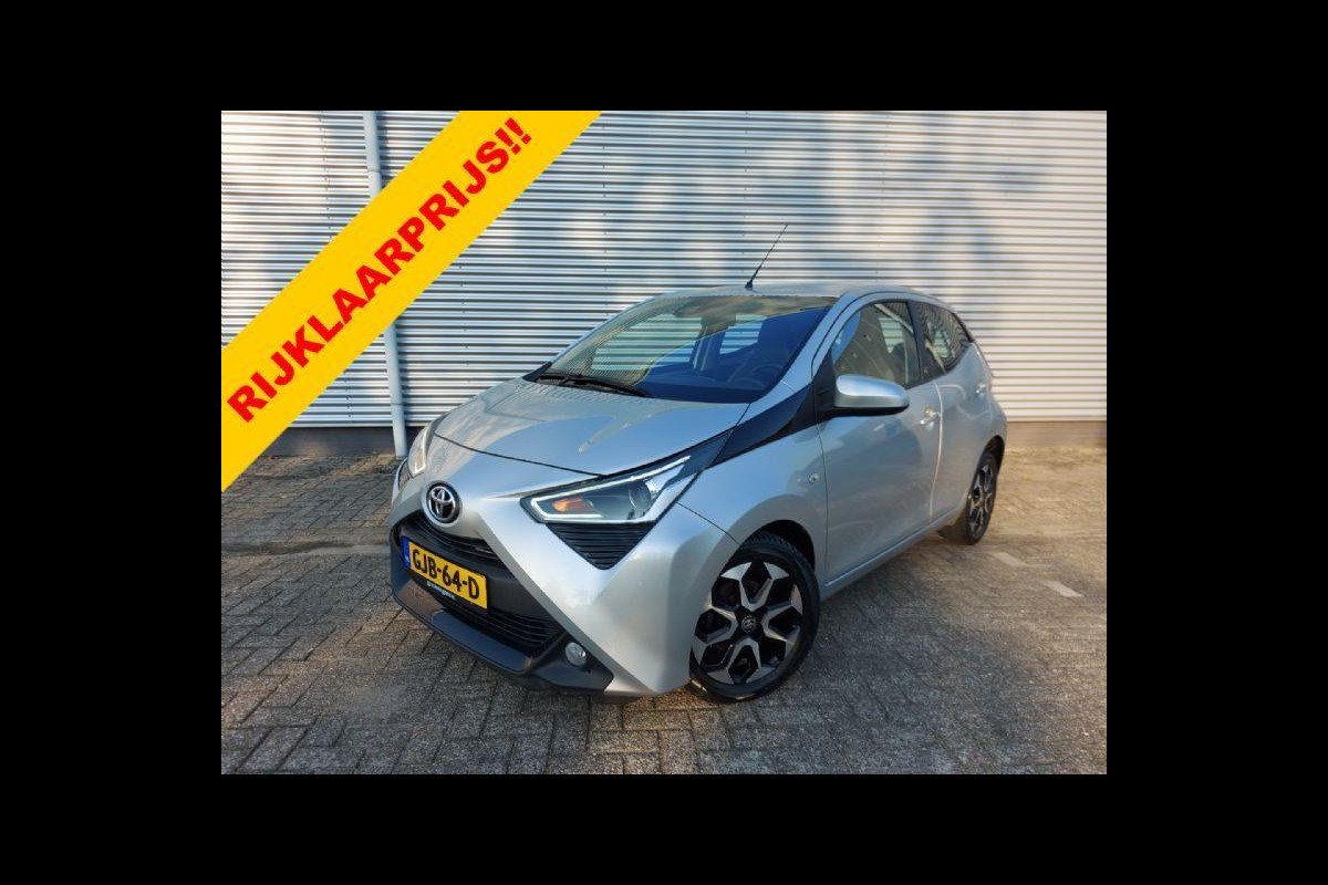 Toyota Aygo 1.0 VVT-i x-play Automaat, airco,achteruitrijcamera,Apple Carplay/dab, Toyota Aygo 1.0 VVT-i x-play Automaat, airco,achteruitrijcamera,Apple Carplay/dab,