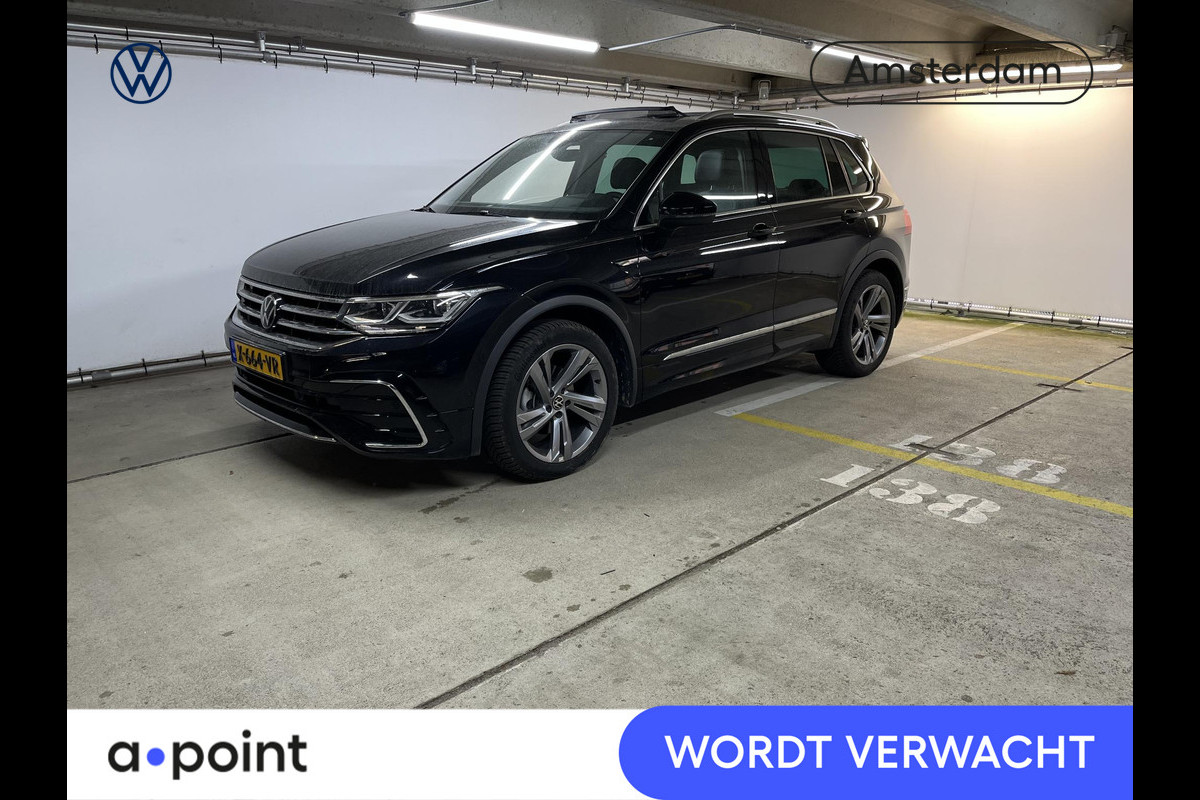 Volkswagen Tiguan 1.5 TSI R-Line Business 150 pk Automaat (DSG) | Verlengde garantie | Navigatie | Panoramadak | Elektr. trekhaak | Parkeersensoren (Park assist) | Achteruitrijcamera | Stoelverwarming |