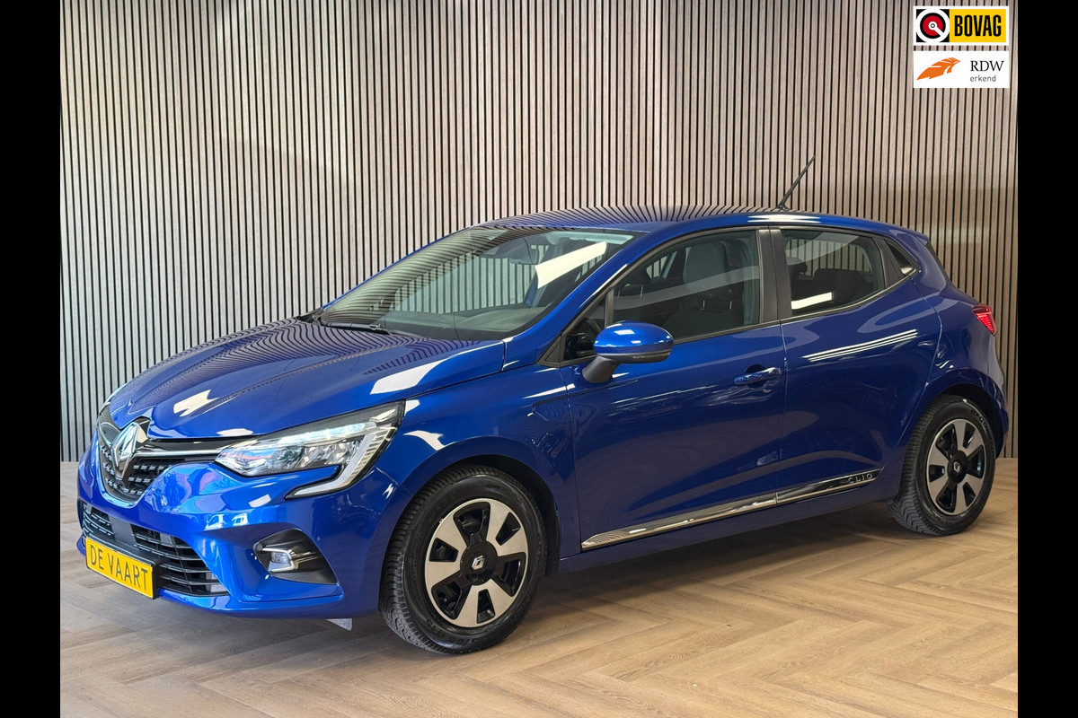 Renault Clio 1.0 TCe Business Zen TREKHAAK AIRCO PDC CRUISE NAVIGATIE BLUETOOTH LANE ASSIST KEYLESS-GO TELEFOONLADER USB AUX Renault Clio 1.0 TCe Business Zen TREKHAAK AIRCO PDC CRUISE NAVIGATIE BLUETOOTH LANE ASSIST KEYLESS-GO TELEFOONLADER USB AUX