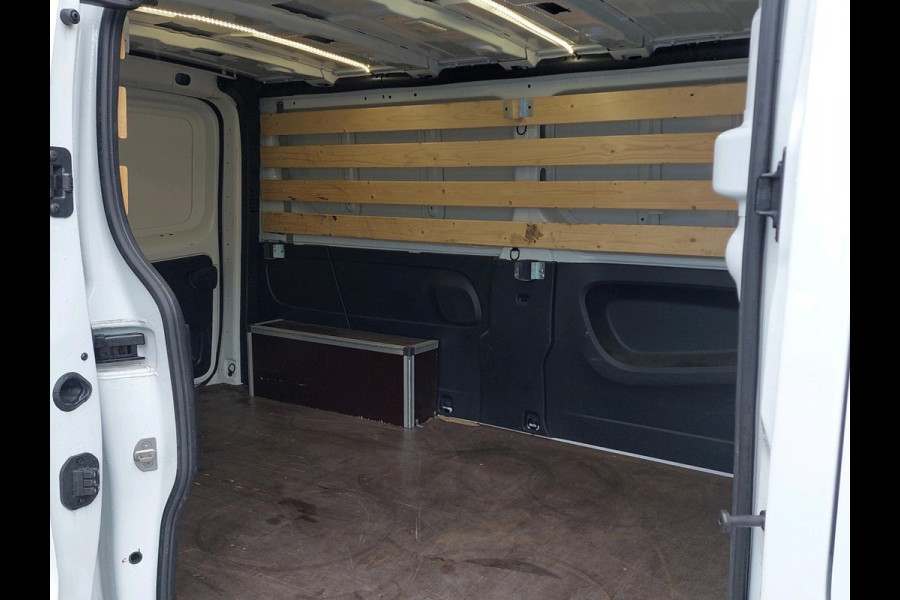 Nissan Primastar 2.0 dCi L2H1 Acenta Trekhaak, lat om lat betimmering, laadvloer en superlocking .