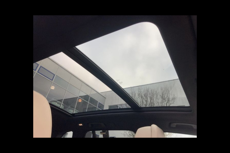 BMW X5 xDrive45e M-SPORT ** LED, NAVI+, BEIGE LEDER, PANORAMA, KEYLESS, HuD, 21-inch LMV, ** 1e EIG - UNFALLFREI ** ** INFORMEER OOK NAAR ONZE AANTREKKELIJKE FINANCIAL-LEASE TARIEVEN **