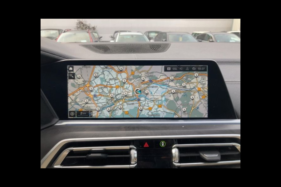 BMW X5 xDrive45e M-SPORT ** LED, NAVI+, BEIGE LEDER, PANORAMA, KEYLESS, HuD, 21-inch LMV, ** 1e EIG - UNFALLFREI ** ** INFORMEER OOK NAAR ONZE AANTREKKELIJKE FINANCIAL-LEASE TARIEVEN **