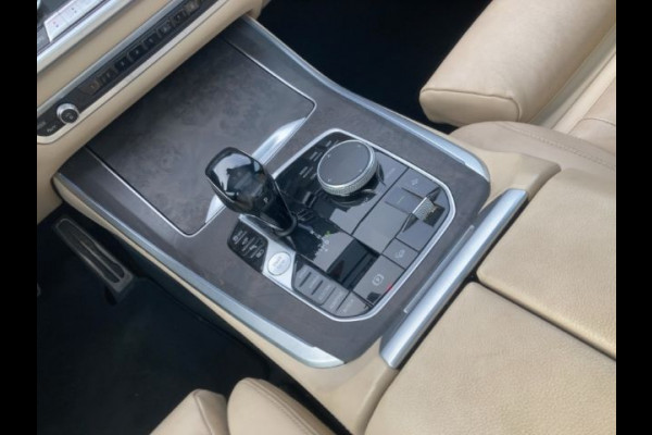 BMW X5 xDrive45e M-SPORT ** LED, NAVI+, BEIGE LEDER, PANORAMA, KEYLESS, HuD, 21-inch LMV, ** 1e EIG - UNFALLFREI ** ** INFORMEER OOK NAAR ONZE AANTREKKELIJKE FINANCIAL-LEASE TARIEVEN **