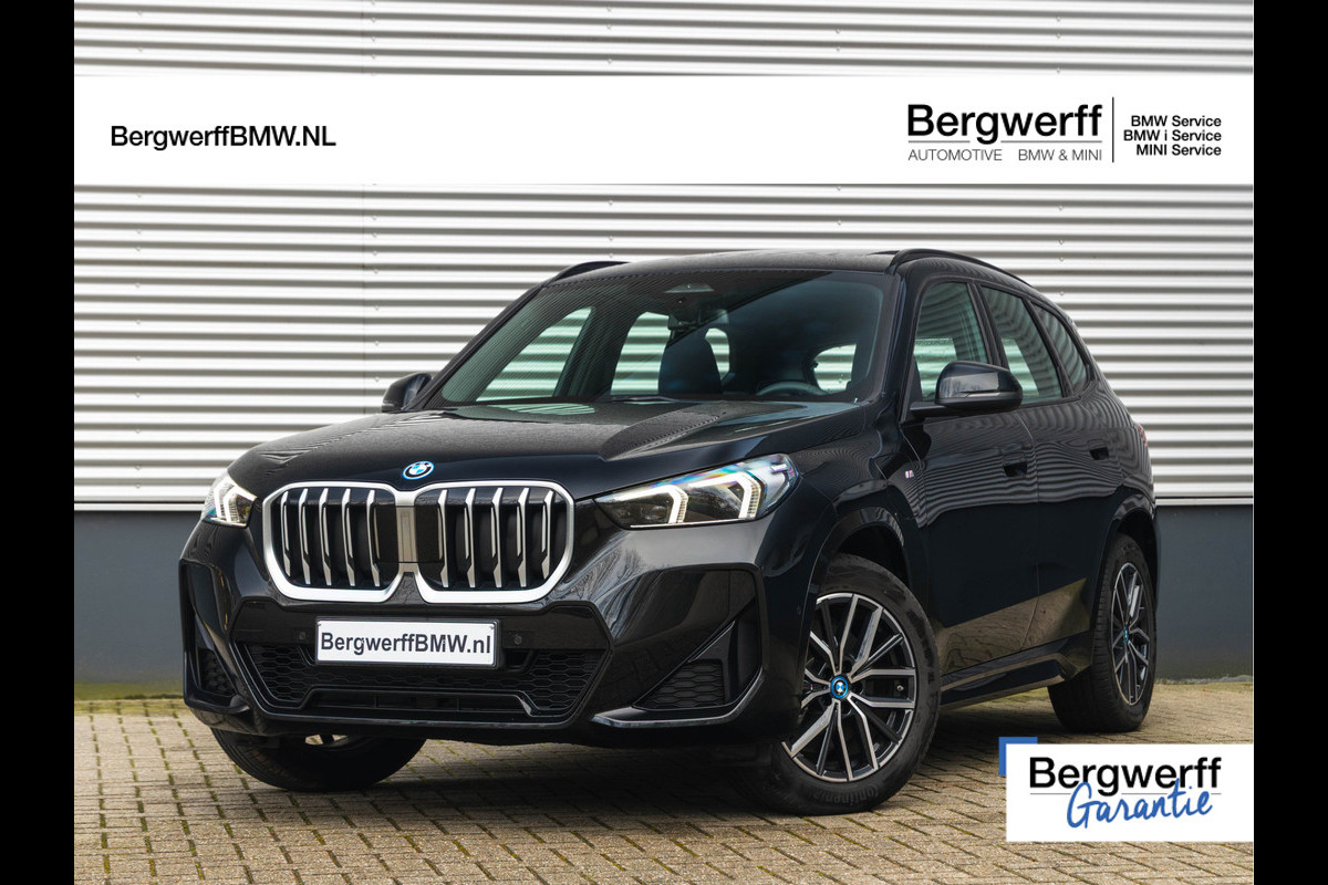 BMW X1 xDrive25e M-Sport - Pano - Driving Ass Plus - Stoelverwarming BMW X1 xDrive25e M-Sport - Pano - Driving Ass Plus - Stoelverwarming