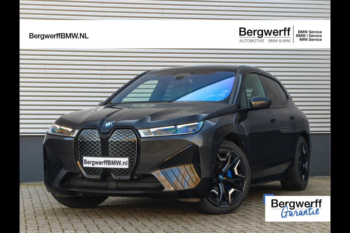 BMW iX xDrive50 - Driving Ass Prof - Sportpakket - Harman Kardon - Laserlight BMW iX xDrive50 - Driving Ass Prof - Sportpakket - Harman Kardon - Laserlight