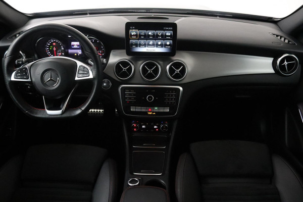 Mercedes-Benz GLA 180 Business Solution AMG (TREKHAAK, AUTOMAAT, CAMERA, NAVIGATIE, STOELVERWARMING)