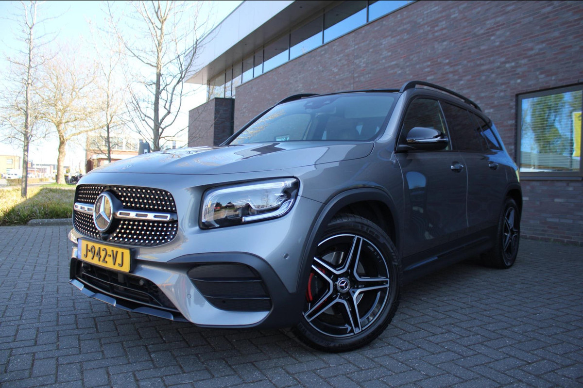 Mercedes-Benz Glb 200 Business Solution AMG Mercedes-Benz Glb 200 Business Solution AMG