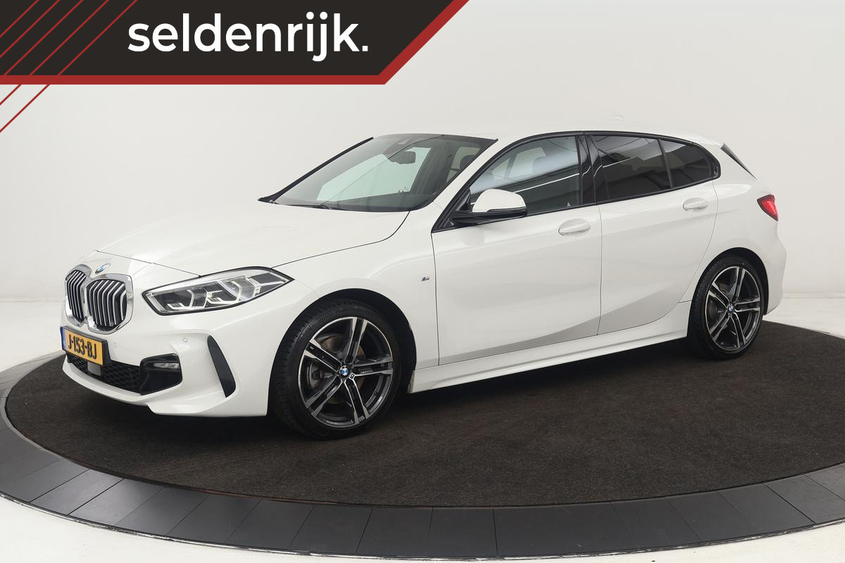 BMW 1-serie 118i M Sport | Carplay | Sportstoelen | Full LED | Live Cockpit | Navigatie | Climate control | PDC | Cruise control | Getint glas BMW 1-serie 118i M Sport | Carplay | Sportstoelen | Full LED | Live Cockpit | Navigatie | Climate control | PDC | Cruise control | Getint glas