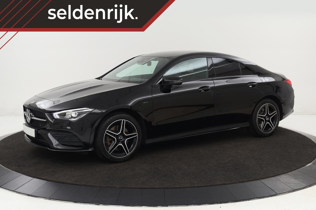 Mercedes-Benz CLA-Klasse 250e AMG Night | Carplay | Stoelverwarming | Sfeerverlichting | Full LED | Leder/Alcantara | Climate control | Park Assist Mercedes-Benz CLA-Klasse 250e AMG Night | Carplay | Stoelverwarming | Sfeerverlichting | Full LED | Leder/Alcantara | Climate control | Park Assist